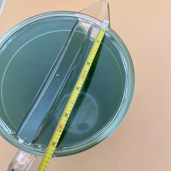 Pottery Barn Alfresco Acrylic Drink Pitcher  Green Vintage 2 Qt NWT Flawed - Picture 9 of 11